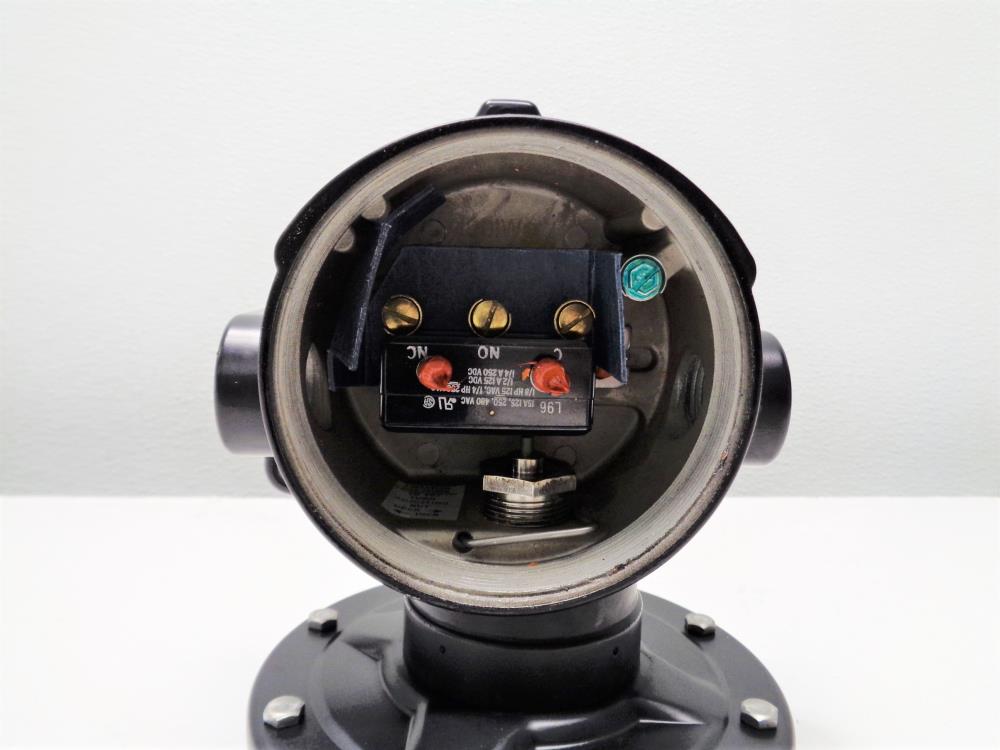 Ashcroft Pressure Switch B724T